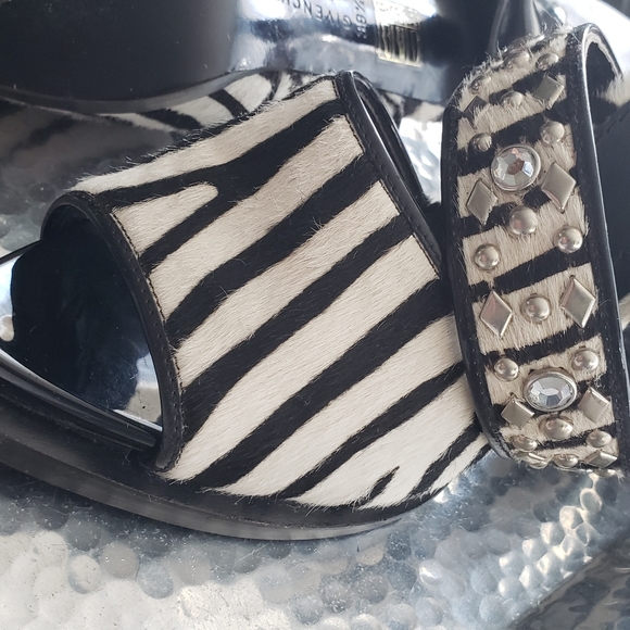 Givenchy Zebra Print Heels - Picture 10 of 10